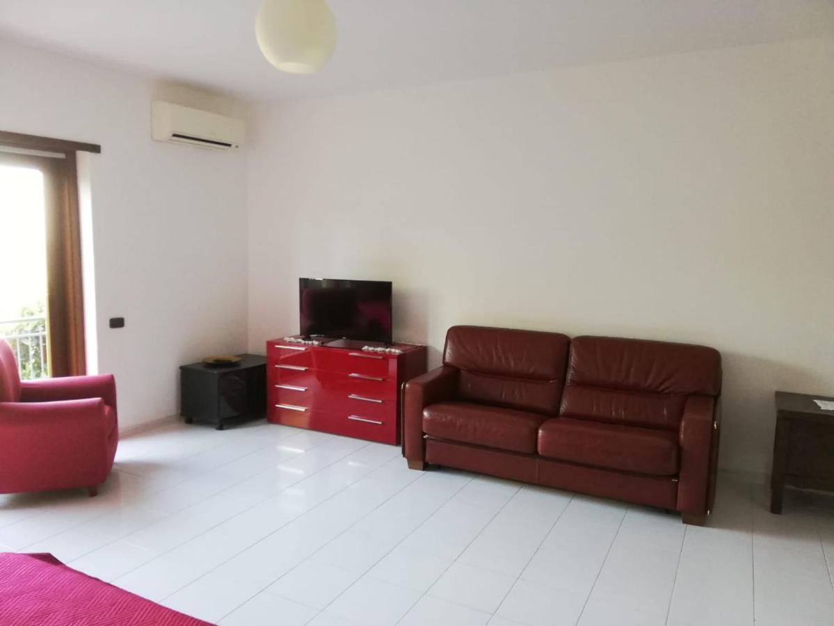 Appartamento Perito Bagian luar foto